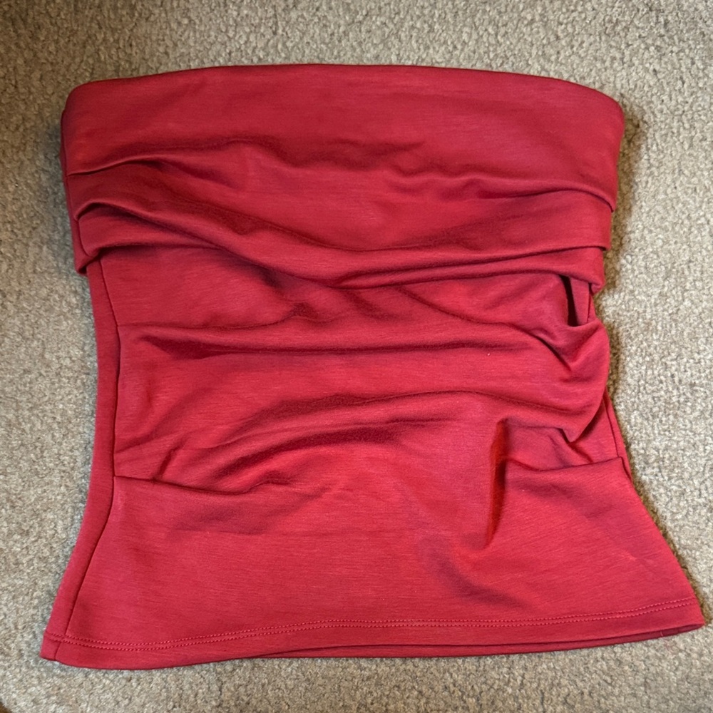 Red/ Wine Strapless Top 🍷- small